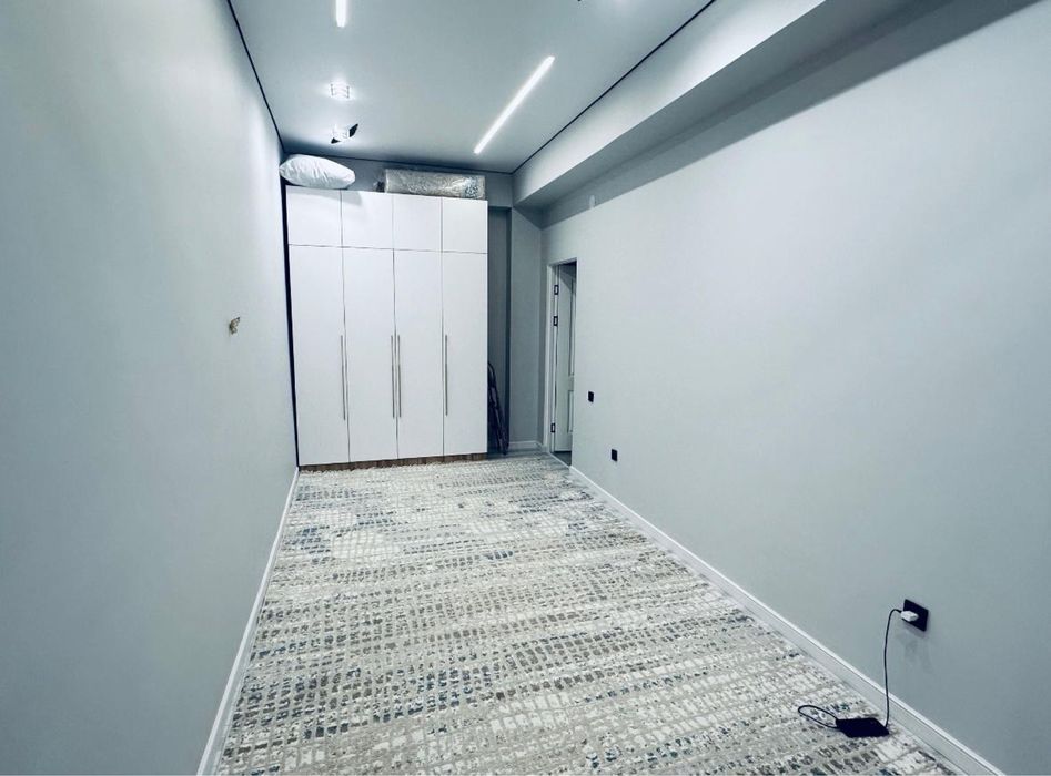 ЖК дан уй сатылады 2 ком