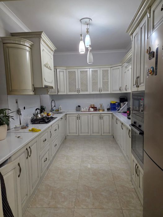 Кухонная   мебель .