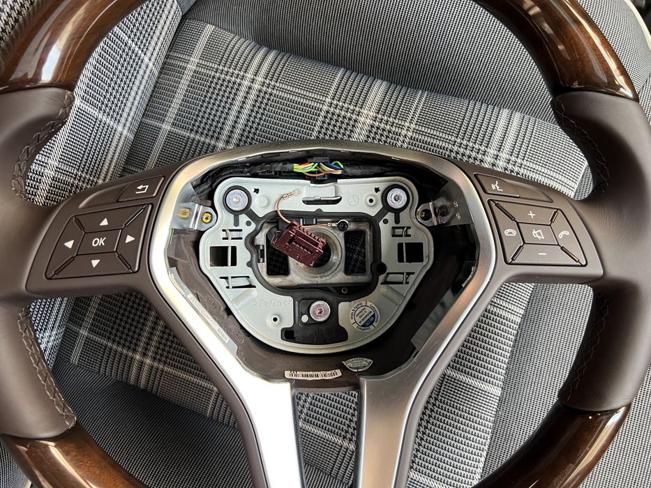 Волан мерцедес бенц