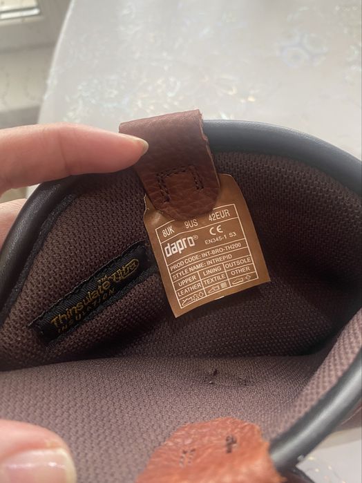 Специальны Sefti ботинки