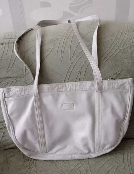 Eестествена кожа-голяма дамска чанта