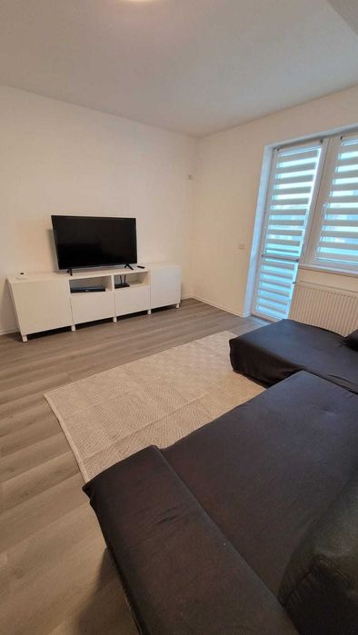 De închiriat apartament 3 camere | Etaj 1 | 84 m | Str. Biruintei | Loc de parcare inclus