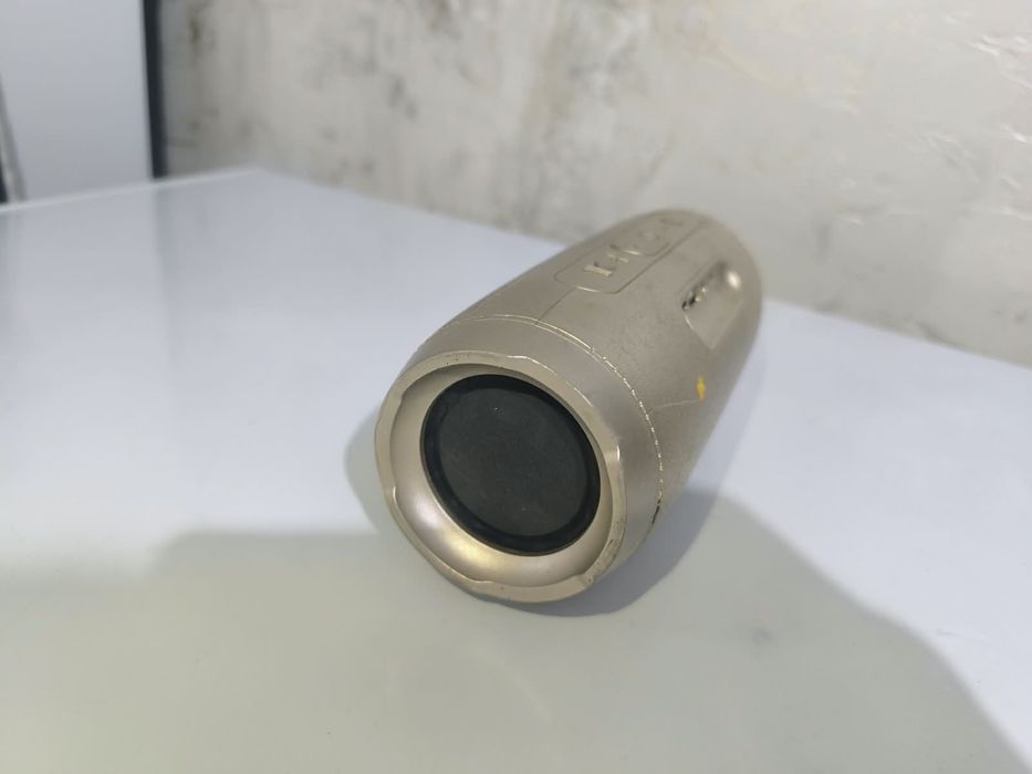 Портативная Bluetooth колонка б/у