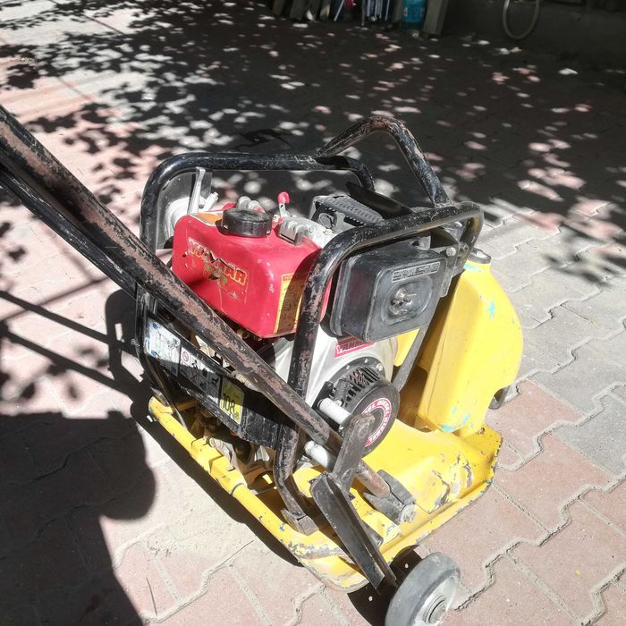 Inchiriem DEZUMIDIFICATOR / dezumidificatoare