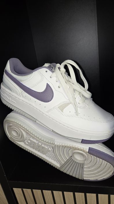 Дамски маратонки NIKE