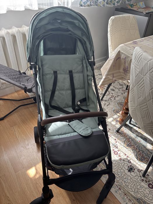 Каляска детская, все сезонная