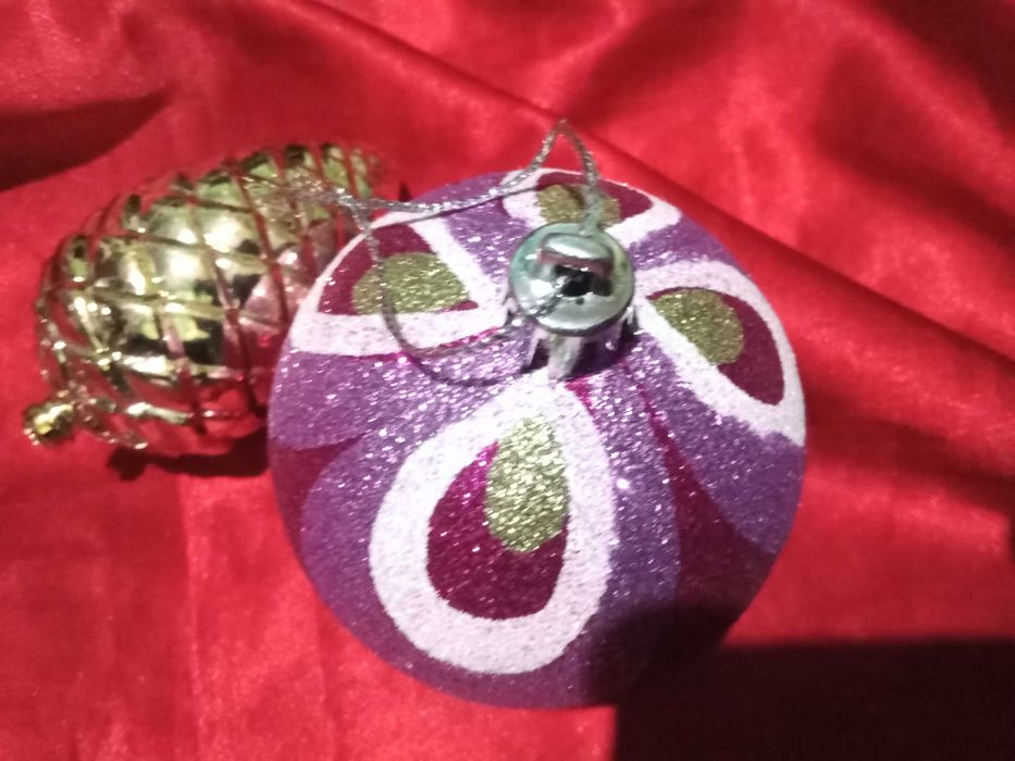 Стар и по нови  играчки за елха