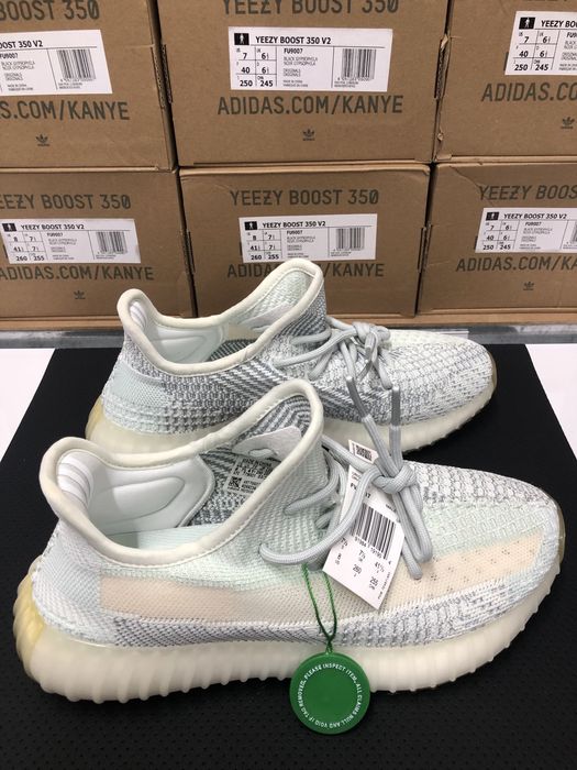 Yeezy 350 V2 Reflect Cloud White Boost Yeezy 350 White Cloud White