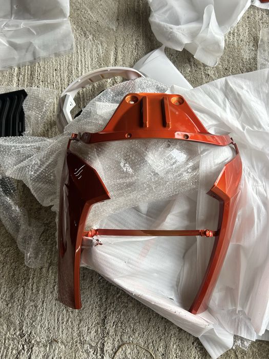 Carene scuter electric