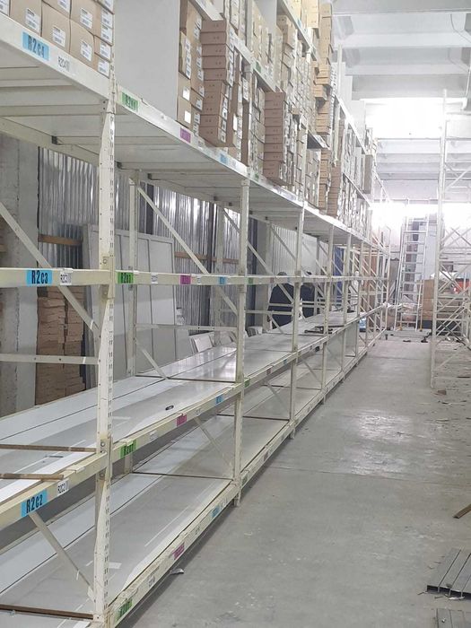 Super oferta! Rafturi Metalice - 850 kg pe Nivel!