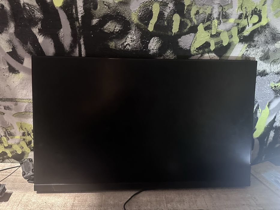 Монитор с разбитой матрицей