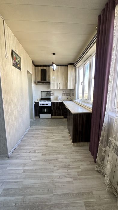 Срочно продаётся 3х комнатная 6 метровой верандой  квартира Гагарин