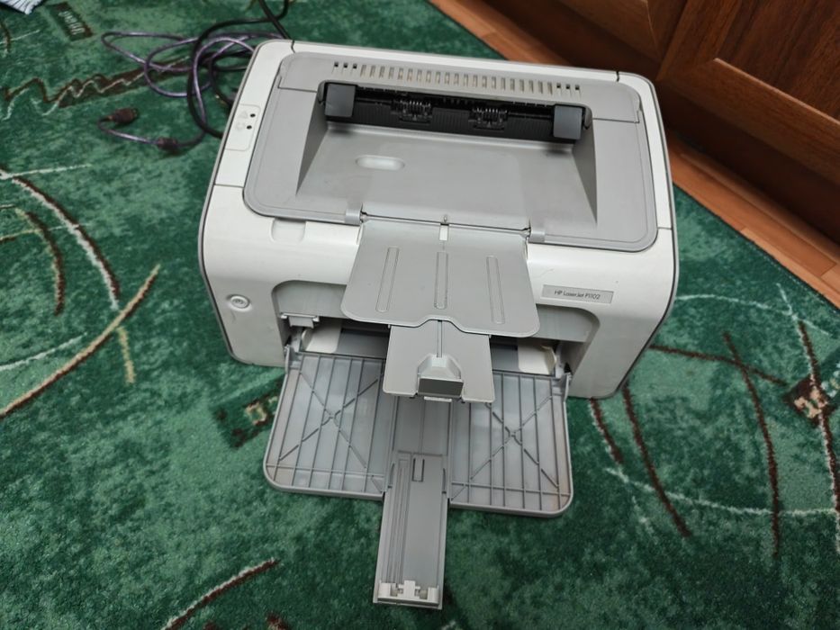 Принтер Нp Laser Jet P1102 Б/У