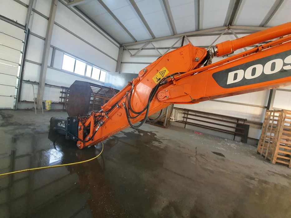 Эксковатор в аренду doosan 180