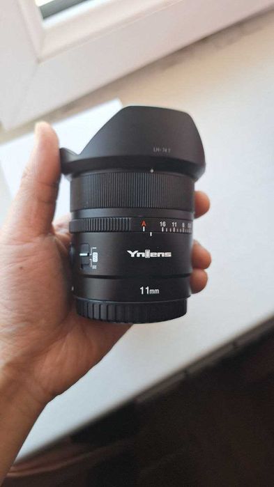 Сверхширокоугольный   светосильный объектив для sony aps-c 11mm f 1.8