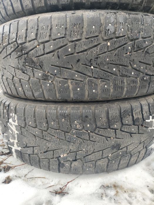 Продам комплект зимней резины