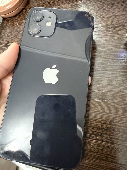 Iphone 12 б/у акб 77%