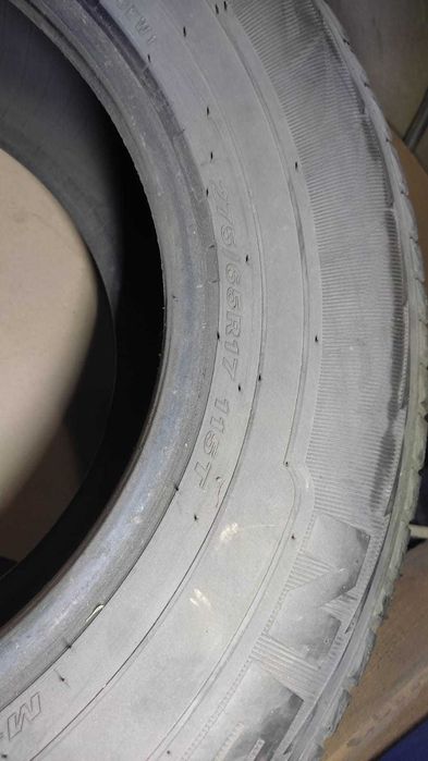 Продам б/у шины 275/65 R17