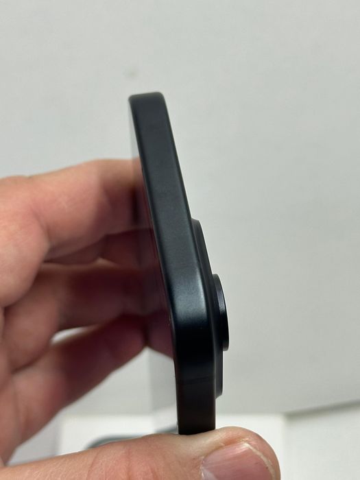 Продам  Айфон 15 128г 100%