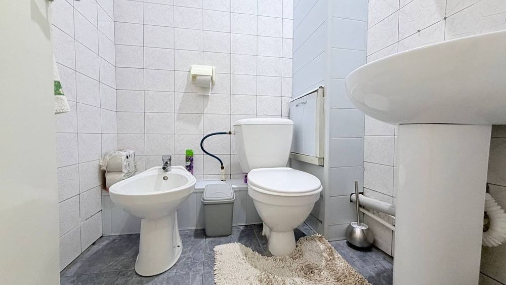 Квартира продается 4/5/9 на Ойбеке