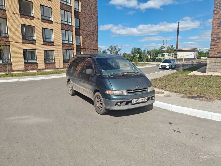 Продаю Тойота Эстима - Люсида
