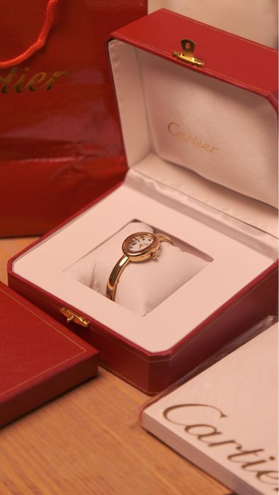 Часы браслеты Cartier