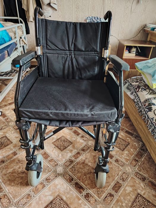 Инвалидная коляска