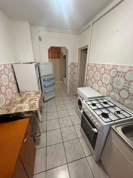 Inchiriez apartament 2 camere