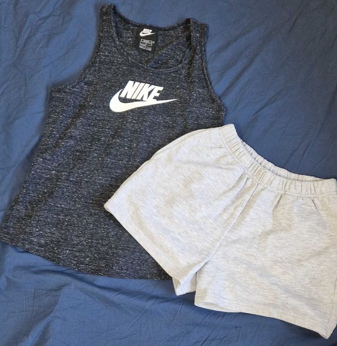 Лот Nike ХС/С размер