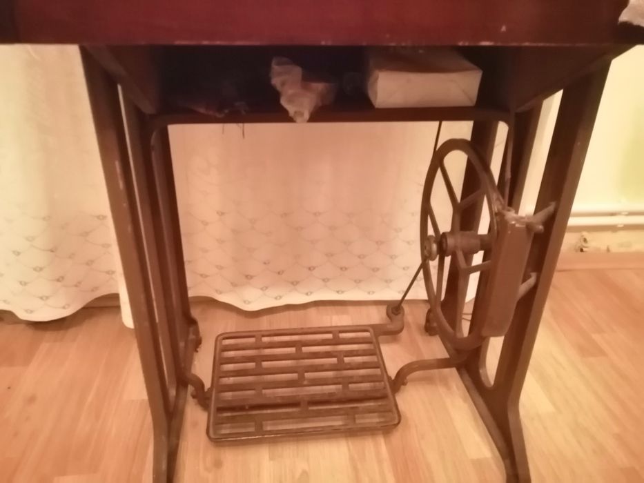 Mașină de cusut Ileana