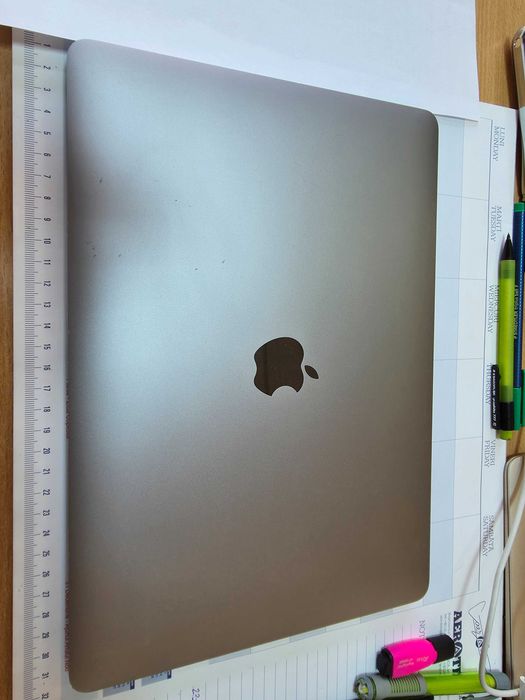 Laptop MAC BOOK PRO cu AIR Bar
