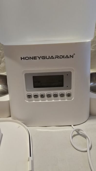 Хранилка за домашни любимци  смарт