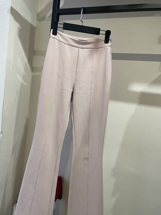 Оригинален панталон Guess