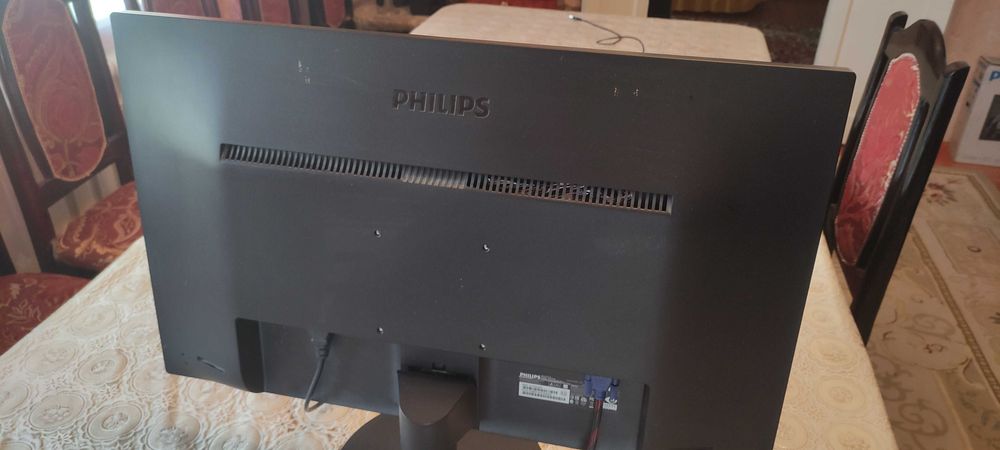 Монитор компьютерный