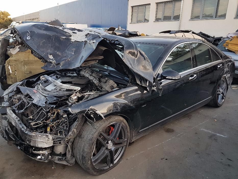 На Части! Mercedes S-класа W221 320 CDI Камера Вакуум Distronic