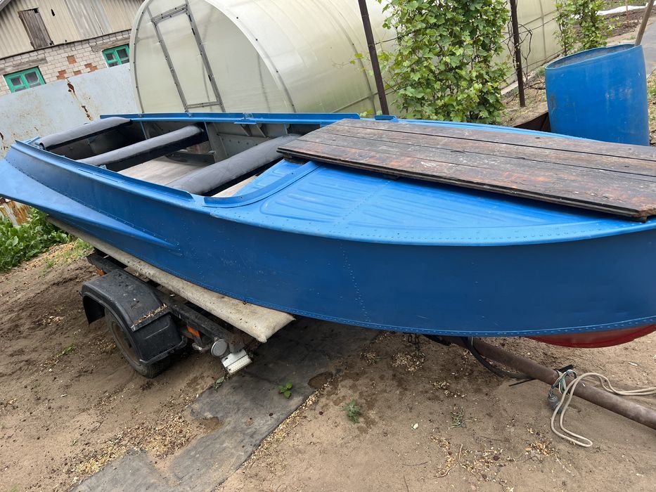 Продам лодку Казанку
