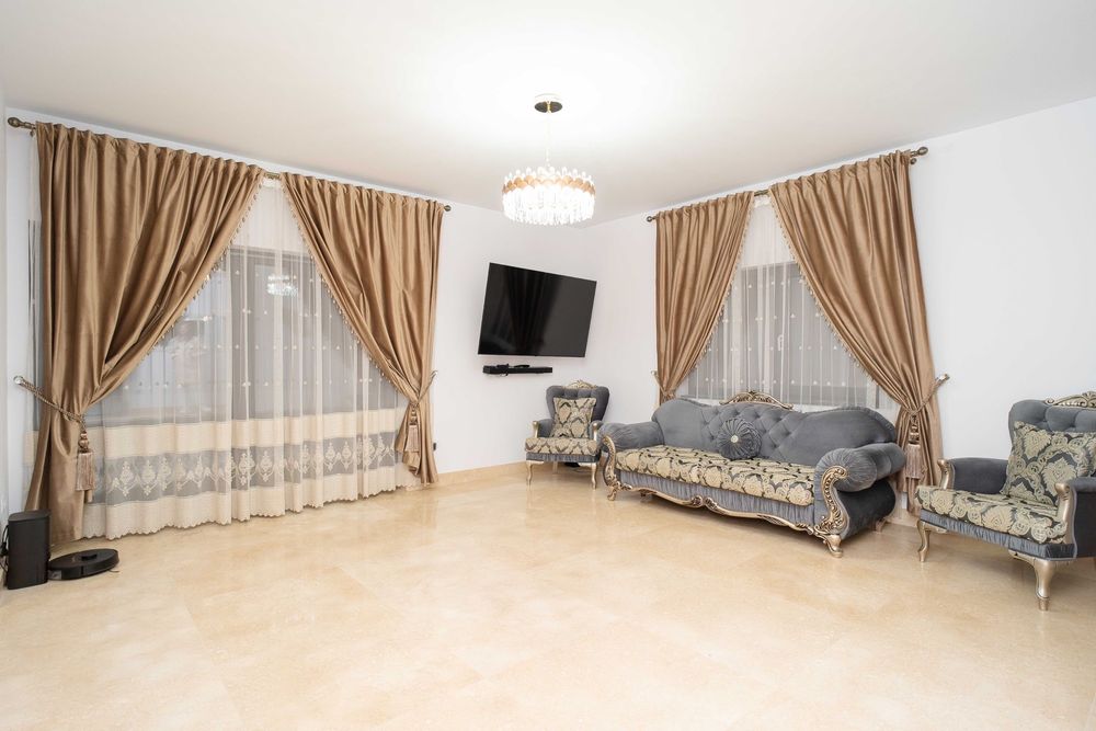 Vilă Exclusivista Breazu-244.4mp-Mobilata.Direct de la proprietar.