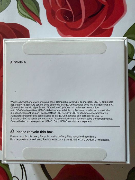 Слушалки AirPods 4