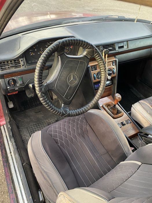Mercedes Benz W124