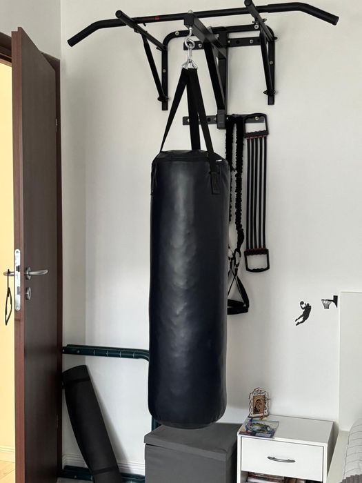 OUTSHOCK Sac de box 20 kg + Sistem Fixare Perete