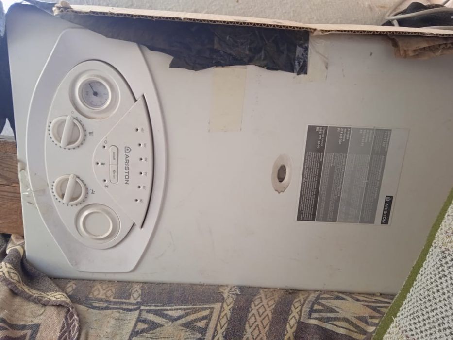 котел настенный продам