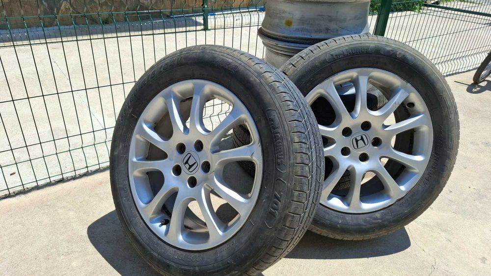 Джанти с гуми 18 цола за Хонда ЦРВ 3 та генерация