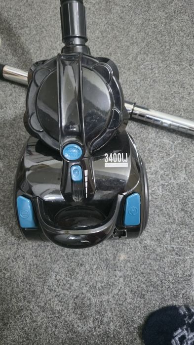 Пылесос. бытовой