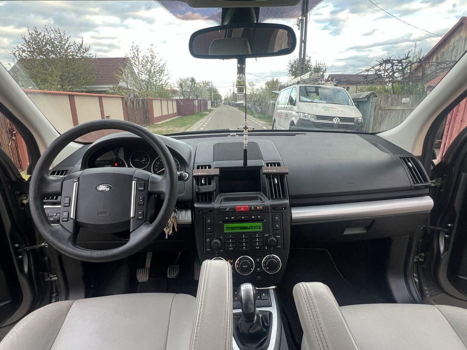 Land rover freelender 2 2011