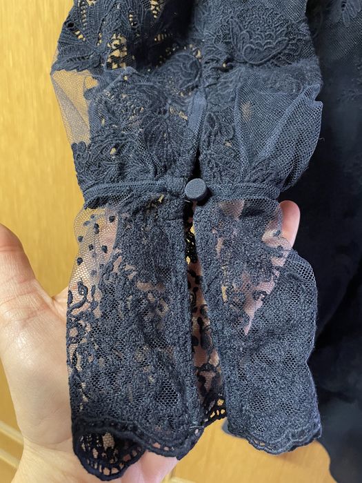 Rochie H&M de dantela, noua cu eticheta