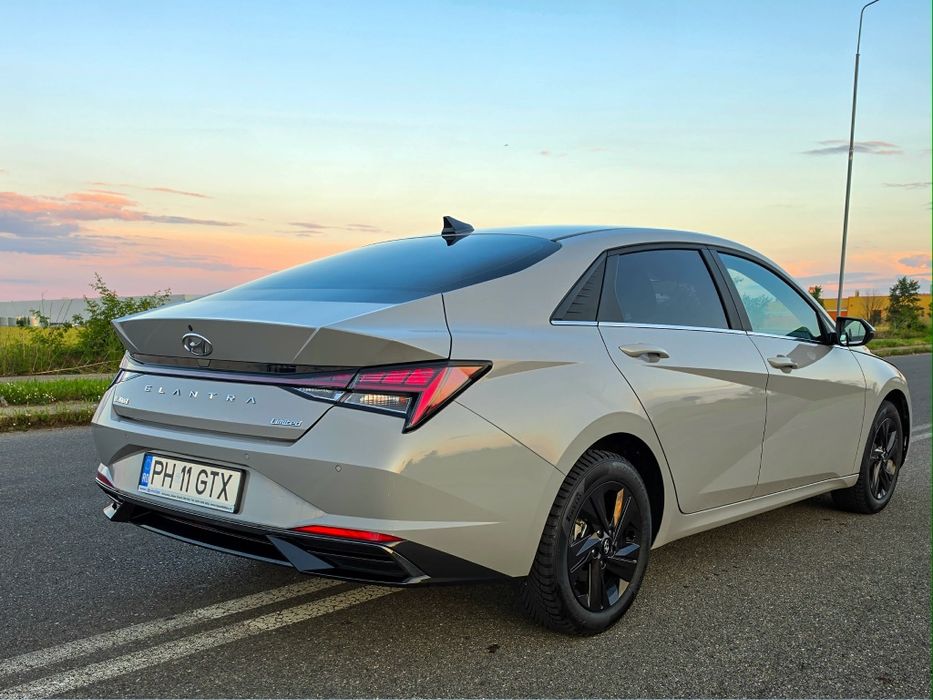 Hyundai Elantra Limited 2021 1.6 39.760km Proprietar