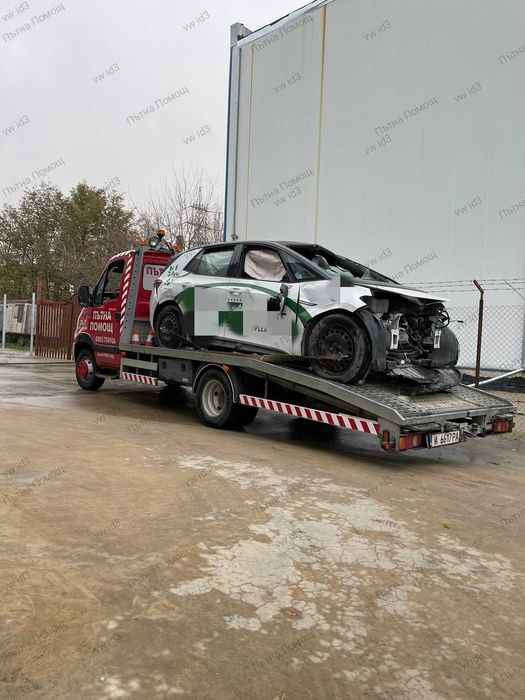 Продавам на части VW ID3 Volkswagen ID.3