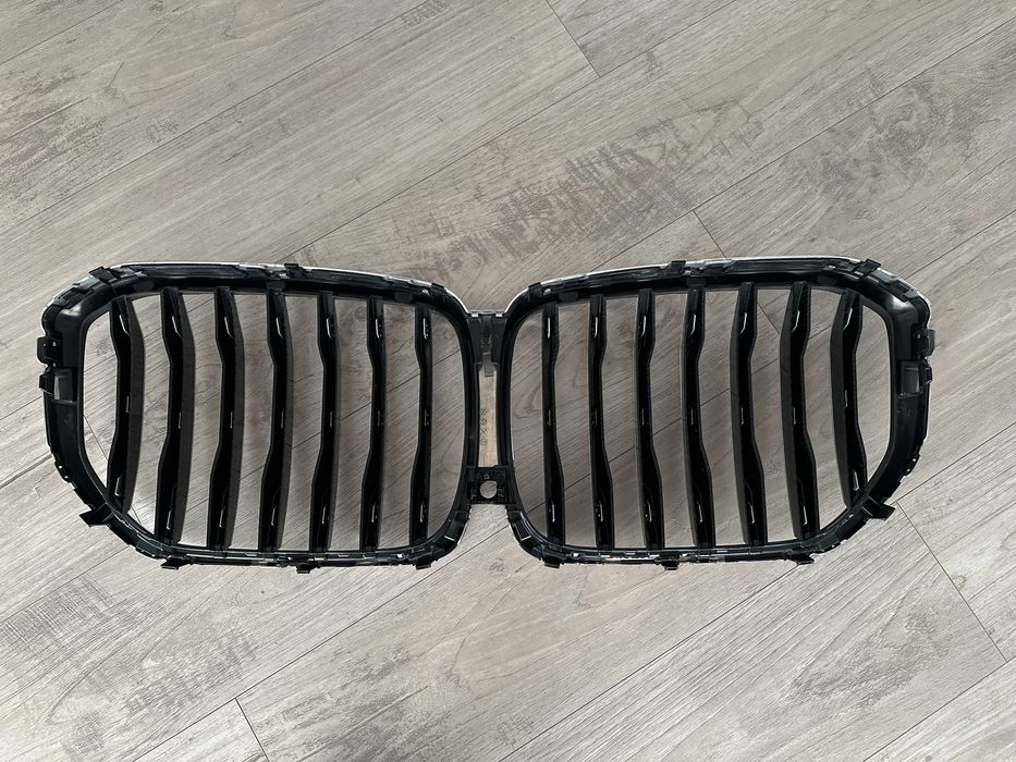Оригинална решетка g05 BMW X5 2019
