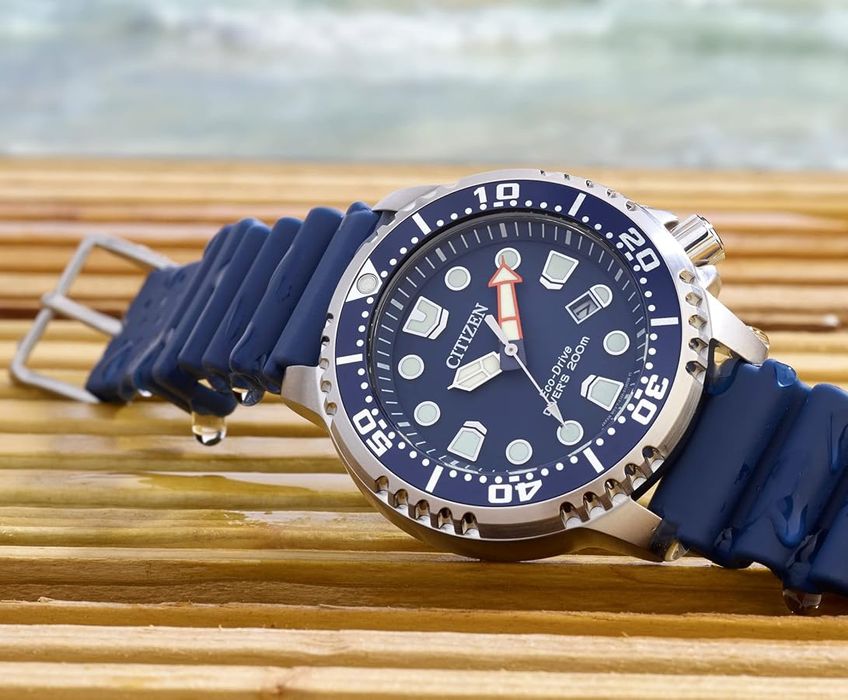 Часы Citizen promaster eco drive.
