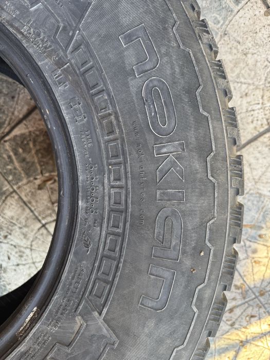 Nokian 285/75 R16